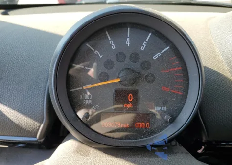 2016 Mini Cooper Countryman из США, поврежденный, VIN WMWZB3C50GWR49420